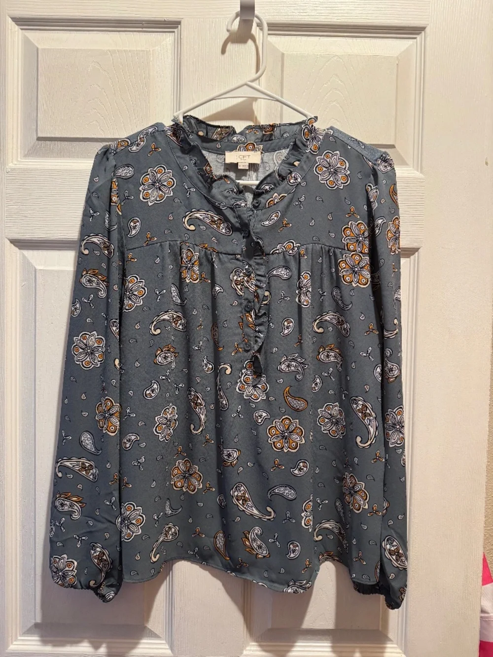 Loft/Medium/Grey Multi colored